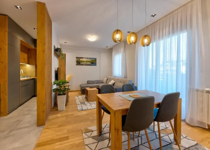 Centar Gondola 公寓 兹拉蒂博尔